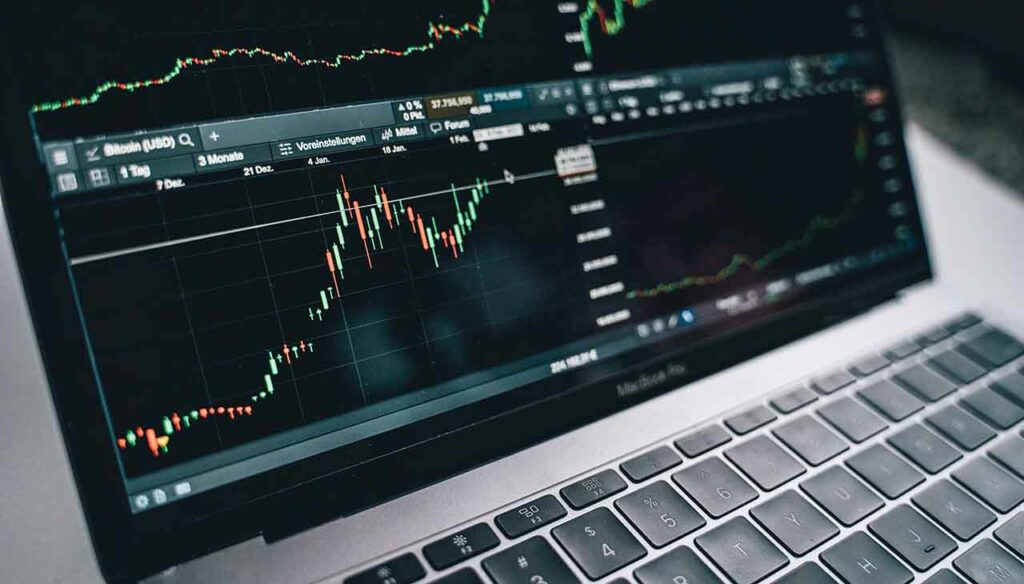 Trading the News: Capitalizing on Volatility in Forex